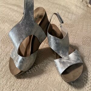 Nature Breeze Silver Wedge Sandals